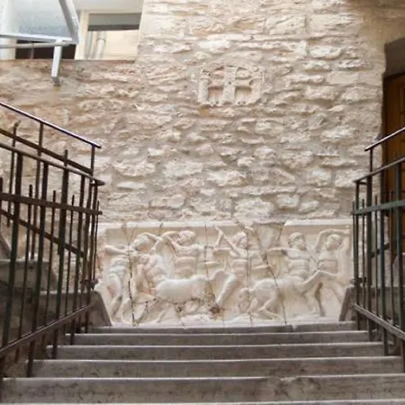 Apartman De Caris Palace *