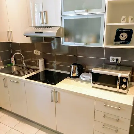 De Caris Palace Apartment